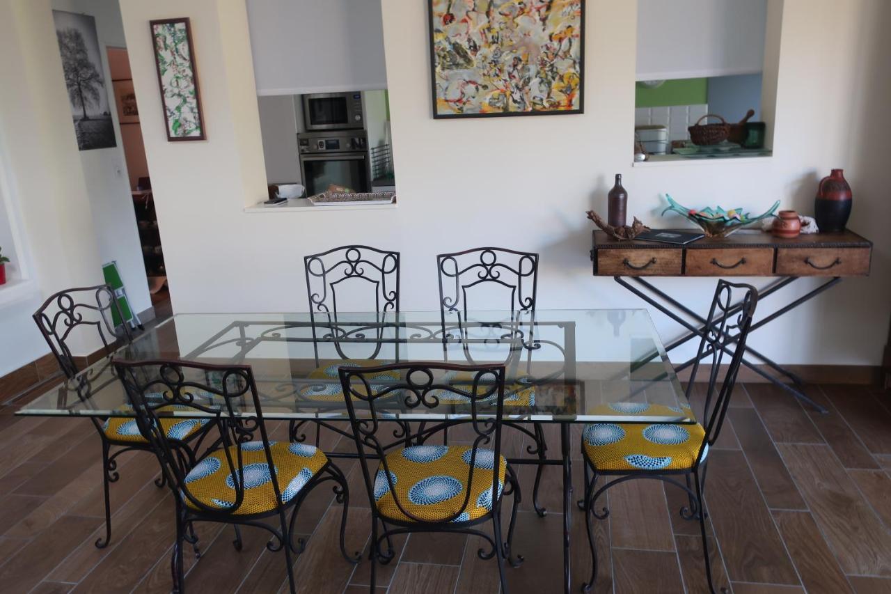 Au Jardin De L'Eventail Bed & Breakfast เลอม็องส์ ภายนอก รูปภาพ